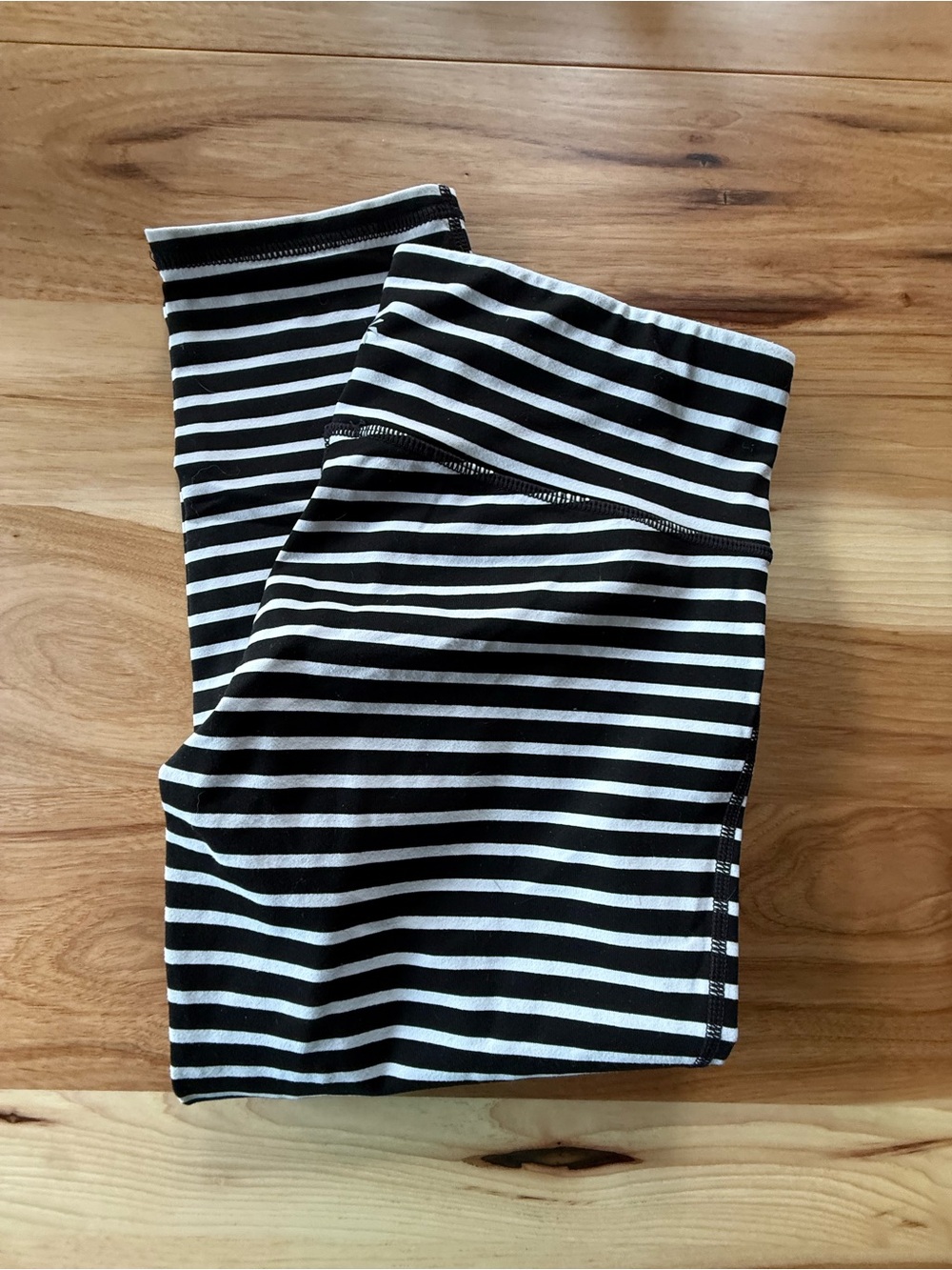 Athleta Black & White Striped Cropped Leggings - Size Small